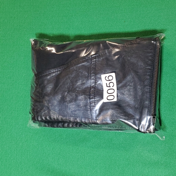 Forever 21 pleather black size large skirt - Picture 8 of 8